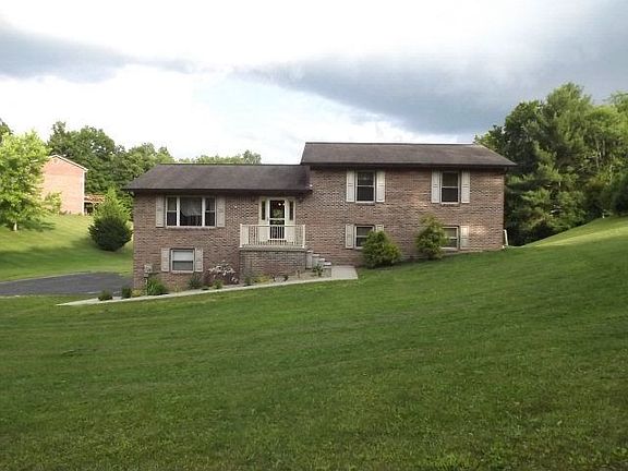 2nd image of 275 Venture Ln