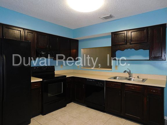 5th image of 5616 Bennington Dr