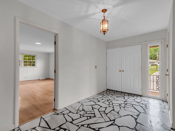 5th image of 6828 Highland Park Dr