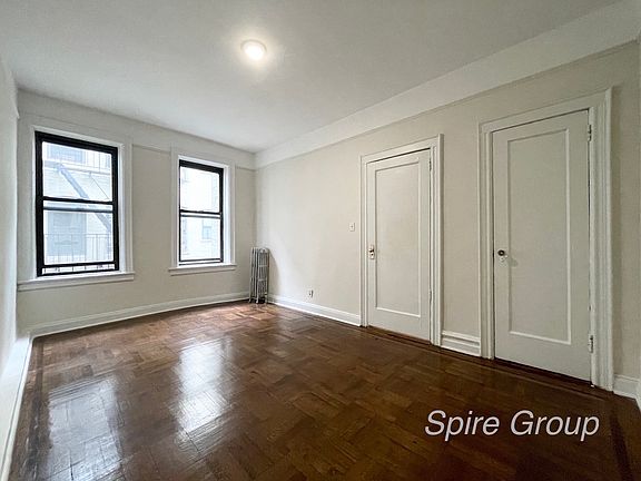 4th image of 34-06 32nd St #B