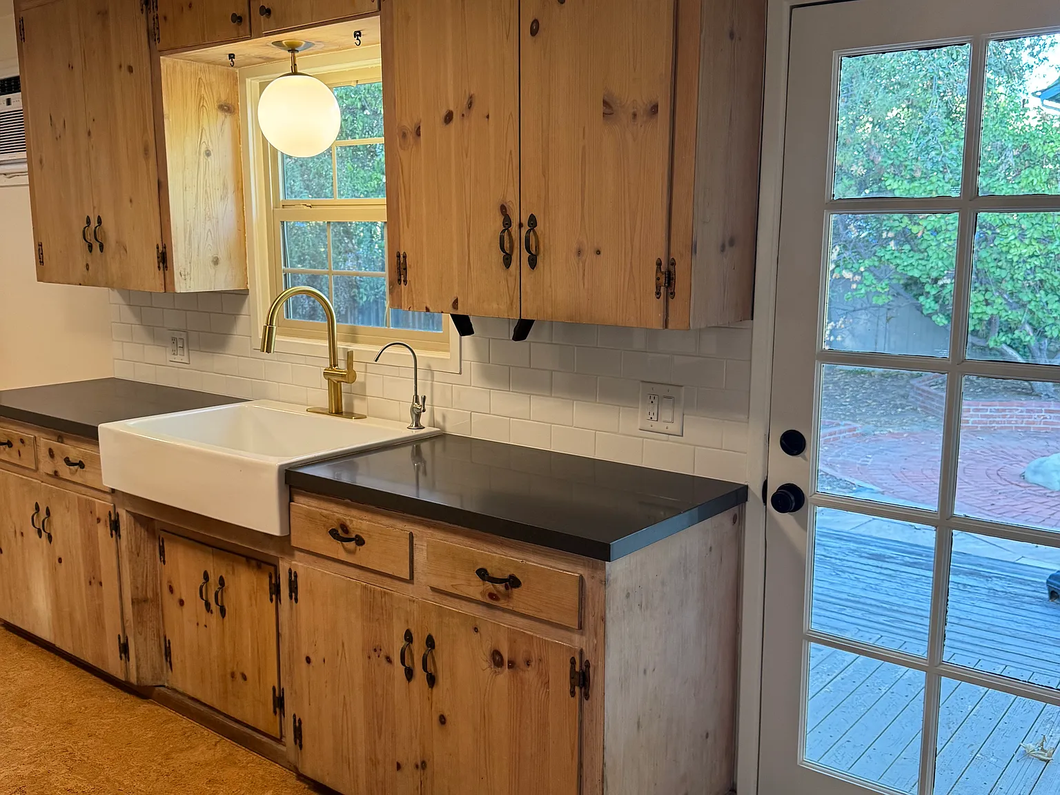 2 bed, 1006 sqft, $4,200 — Photo 4