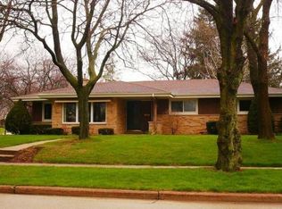 901 S Greenfield Ave, Waukesha, WI 53186