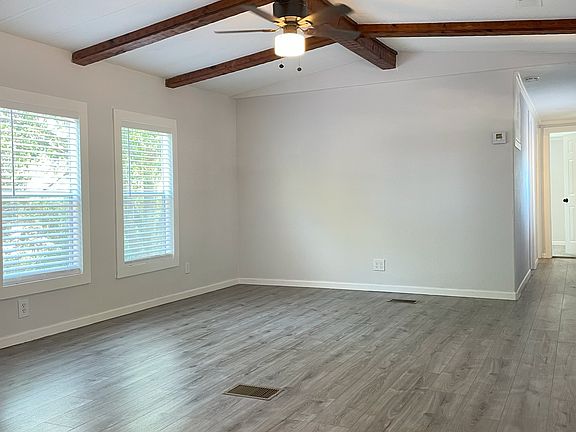 4th image of 8920 Hilltop Dr