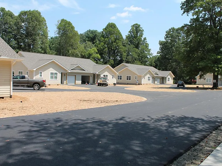 40 Tall Oaks Meadow Dr — Photo 6