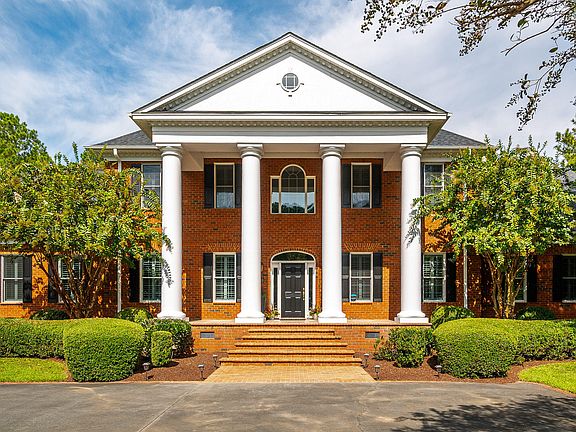 2nd image of 680 Lexington Drive