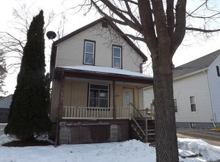 388 E 2nd St, Fond Du Lac, WI 54935