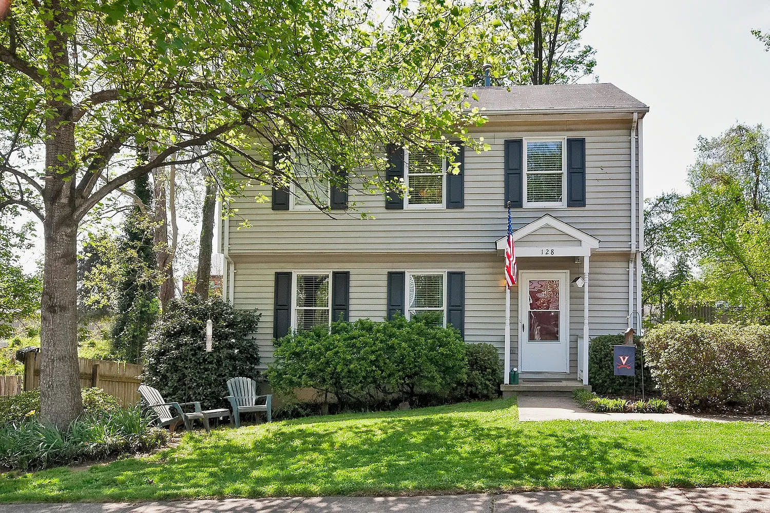 128 Westwood Cir photo 1