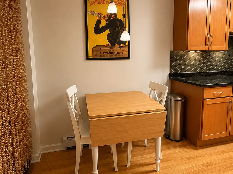 725 Washington St #2 — Photo 4