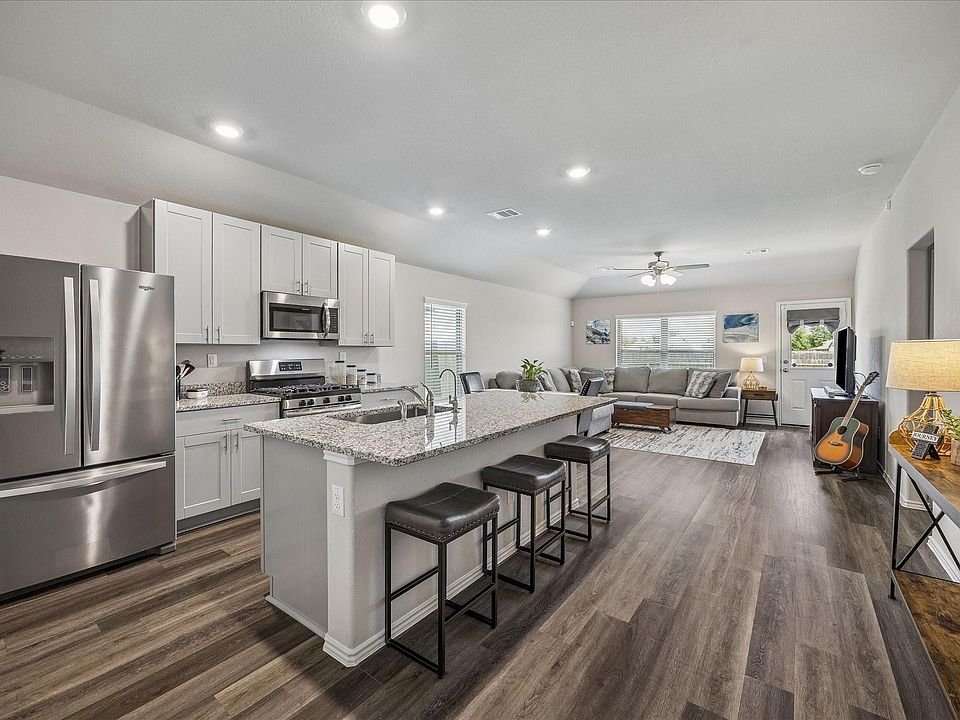 1st image of 305 Cumberland Forest Dr