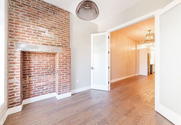 4th image of 1043 Bedford Ave APT 4B