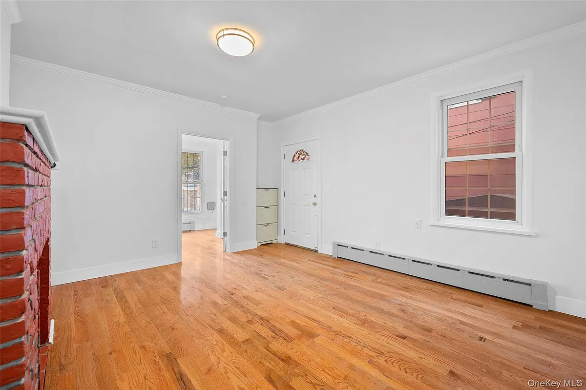 Building Photo - 20 Overhill Pl #2