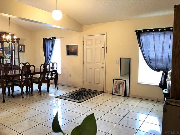 2nd image of 261 Parkview Dr