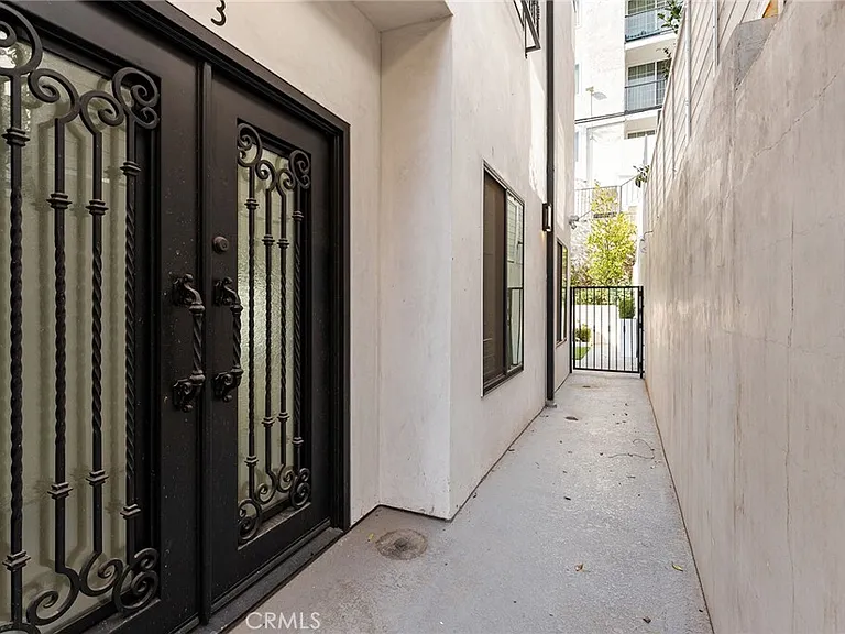 913 N Hilldale Ave #3 — Photo 28