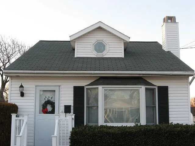 224 Chelsea Rd photo 1