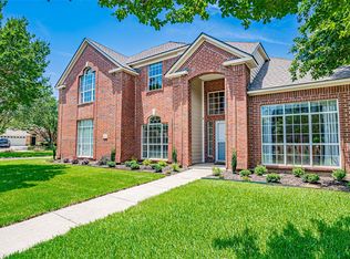 2434 Roundtable Ct, Grand Prairie, TX 75050