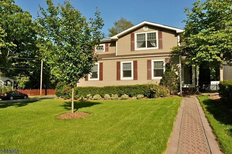 44 Winchester Rd