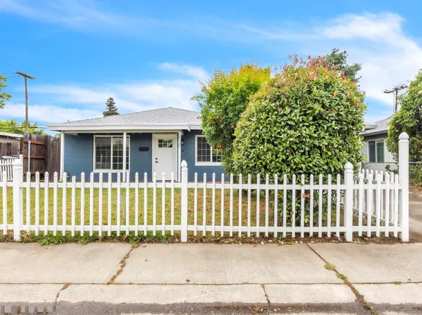 5530 Alcott Dr, Sacramento, CA 95820