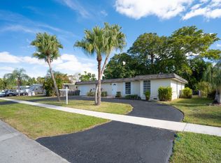 7914 NW 74th Ter, Tamarac, FL 33321