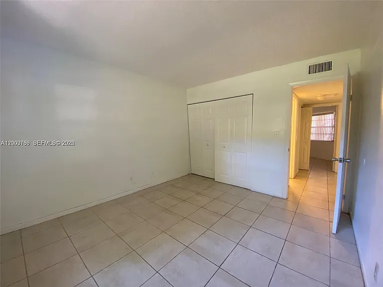 4033 Lakeside Dr #4033 — Photo 7