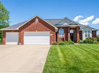 384 Kings Ridge Blvd, O'Fallon, IL 62269