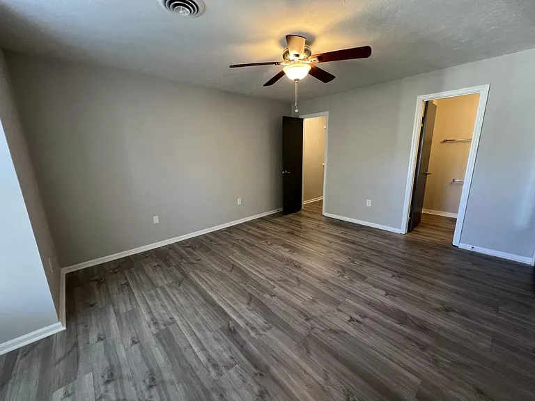 9387 Horse Castle Ct #810 — Photo 17