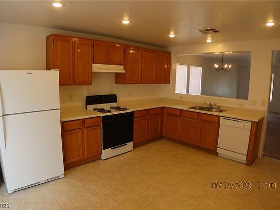 5th image of 11857 Magliana St