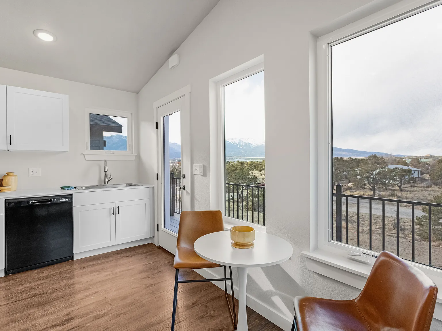1 bed, 416 sqft, $1,445 — Photo 2