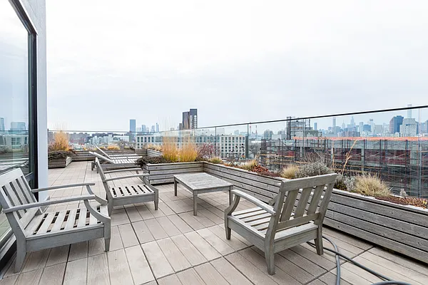 Rented by Bond New York | media 6