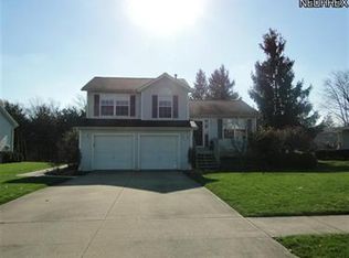 810 Sturbridge Dr, Medina, OH