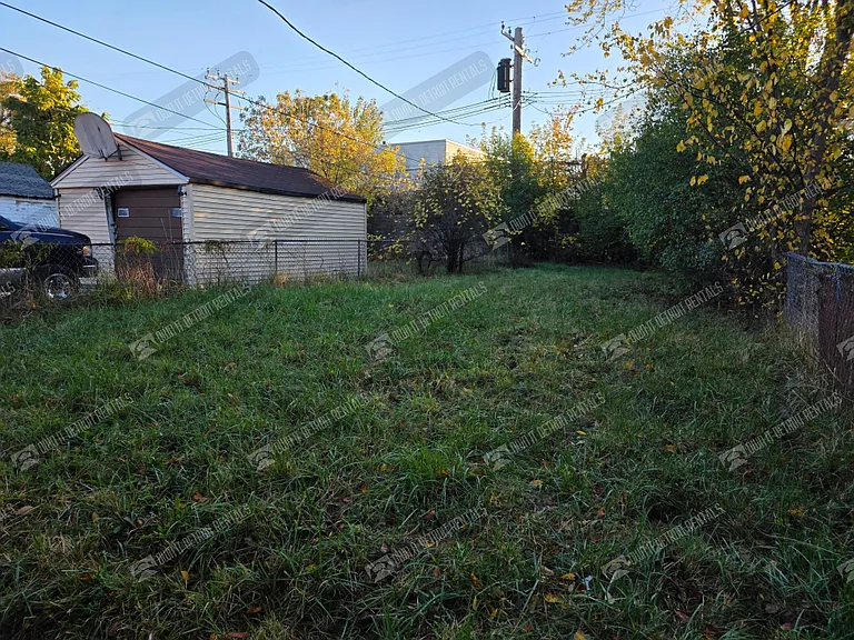 14602 Winthrop St #2 — Photo 3
