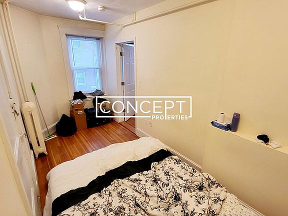 3rd image of 1615 Commonwealth Ave #111