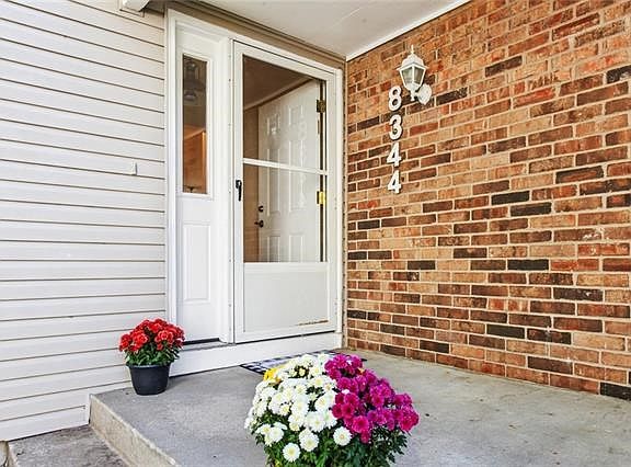 2nd image of 8344 NW Barrybrooke Dr