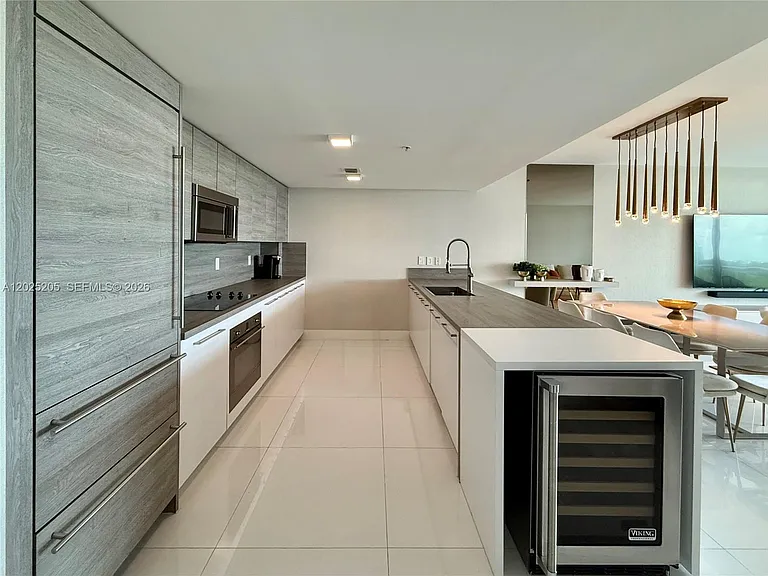400 Sunny Isles Blvd #1404 — Photo 5