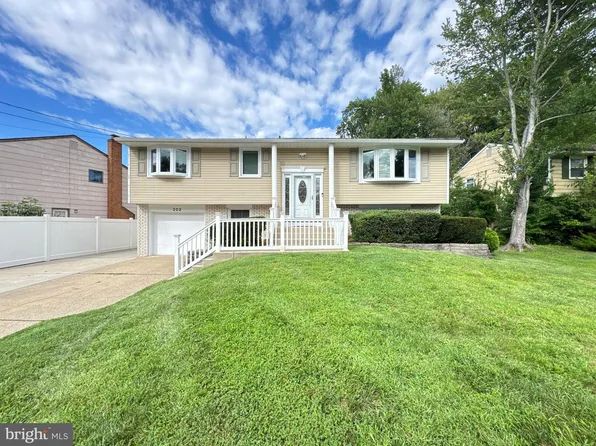 202 E Tampa Ave, Cherry Hill, NJ 08034