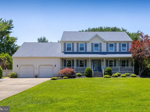 2 Mansoor Ct, Sewell, NJ 08080