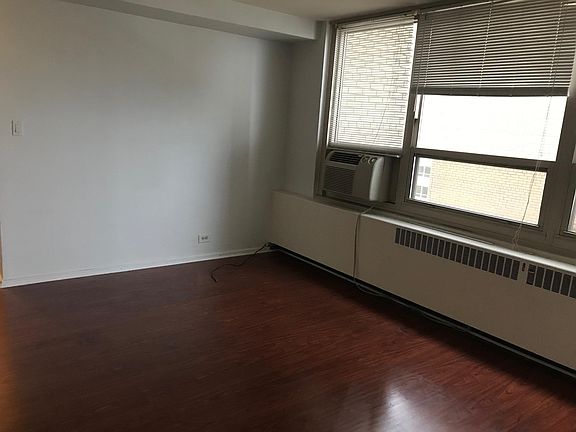 4th image of 3950 N Lake Shore Dr APT 1709
