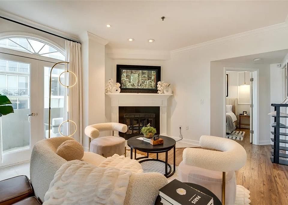 1st image of 2161 Peachtree Rd NE APT 801