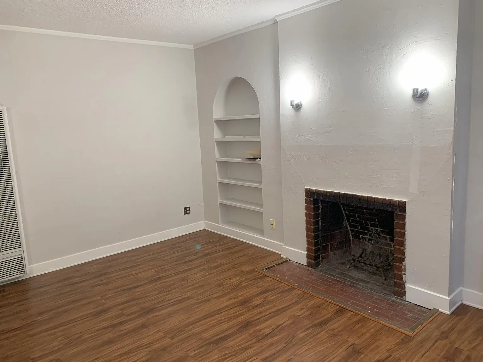 2703 32nd St photo 1