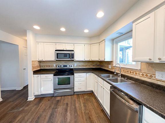 2nd image of 1719 Lindenhall Dr