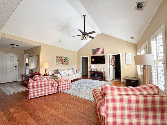 4th image of 112 Tuscany Trl