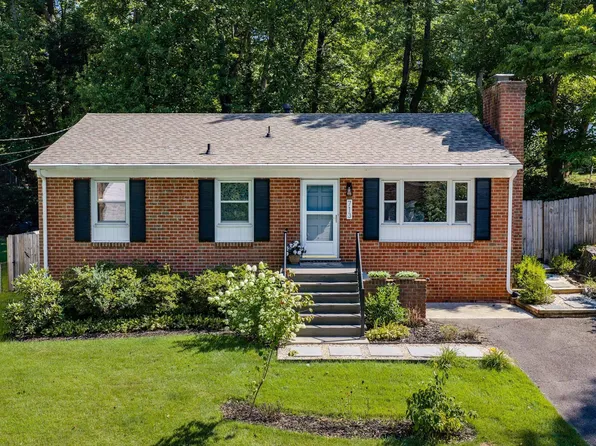 713 Rock Creek Rd, Charlottesville, VA 22903