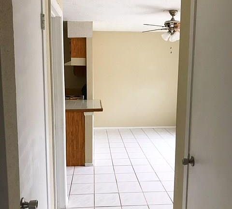 5th image of 17148 Blackhawk Blvd