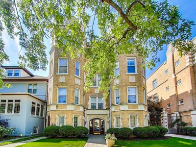 1421 W Birchwood Ave APT 3E, Chicago, IL, 60626