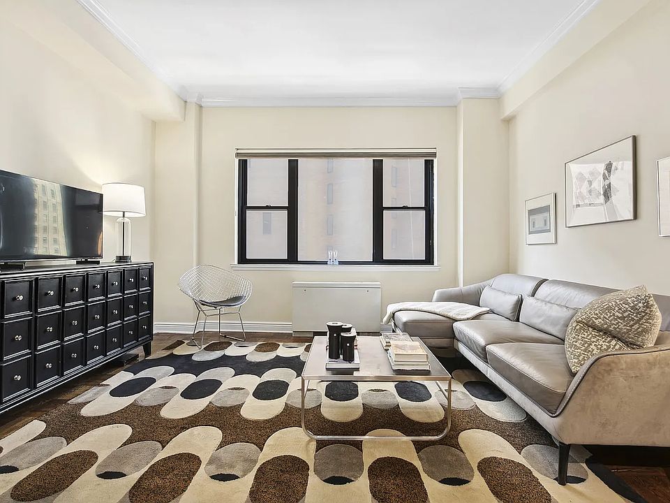 1st image of 7 Park Ave APT 86