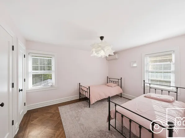 1253 East 28th Street image 10 of 24