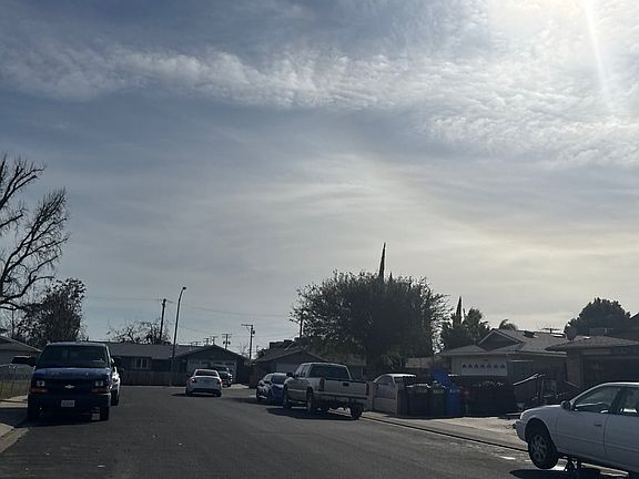 4th image of 1005 Mock Ave