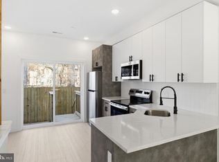 1024 W Orleans St, Philadelphia, PA 19133