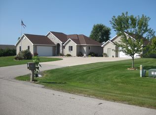 W7928 V And R Ln, Shiocton, WI 54170