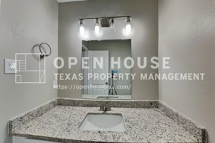 5729 Round Rock Rd — Photo 17