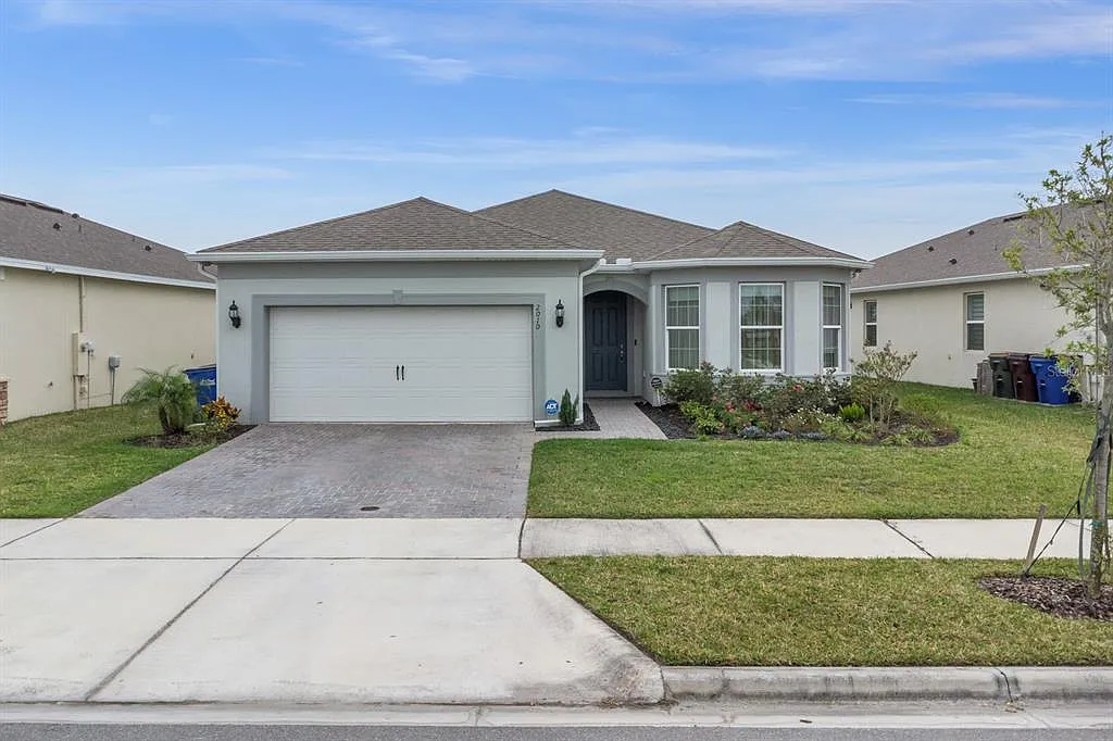 3 bed, 3.0 bath, 2175 sqft, $2,950 — Photo 3